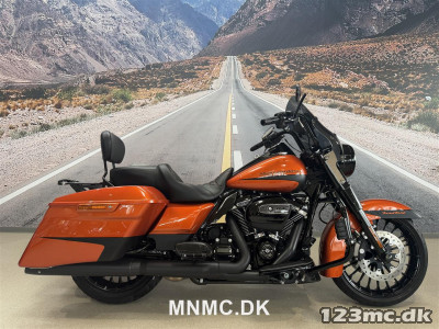Harley-Davidson FLHRXS Road King Special