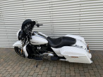 2018 Harley-Davidson FLHXS Street Glide Special