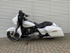 2018 Harley-Davidson FLHXS Street Glide Special