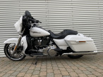 2018 Harley-Davidson FLHXS Street Glide Special