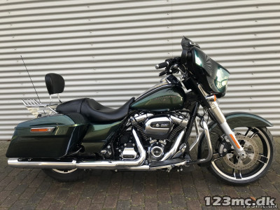 Harley-Davidson FLHXS Street Glide Special HMC Motorcykler. Vi bytter gerne.