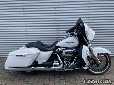 Harley-Davidson FLHXS Street Glide Special HMC Motorcykler. Vi bytter gerne.
