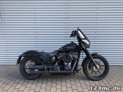 Harley-Davidson FXBB Street Bob HMC Motorcykler. Vi bytter gerne.