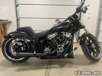 Harley-Davidson FXBR Breakout Toptrimmet Harley-Davidson Breakout (2018) – Muskelbundt i absolut særklasse!