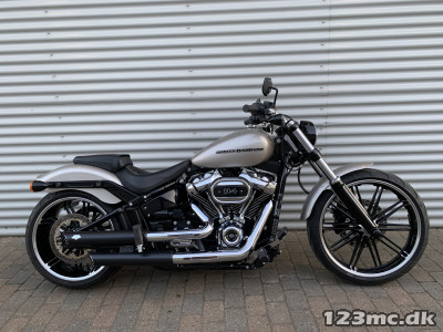 Harley-Davidson FXBRS Breakout HMC Motorcykler. Vi bytter gerne.