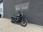 2018 Harley-Davidson XL883N Iron 883 2018 Harley-Davidson XL883N Iron 883
