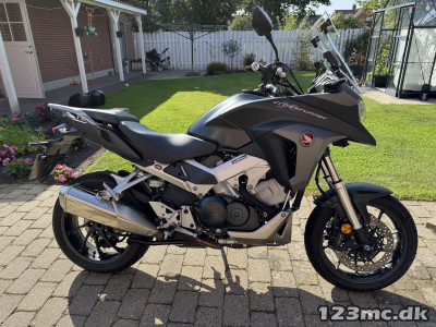 Honda VFR 800 X