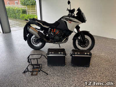 KTM 1090 Adventure R