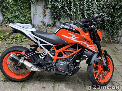 KTM 390 Duke