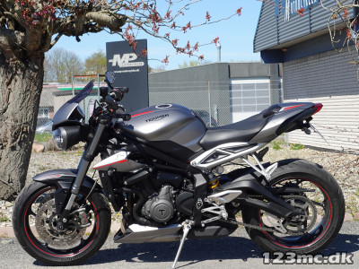 Triumph Street Triple RS