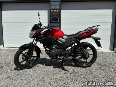Yamaha YS 125 UBS