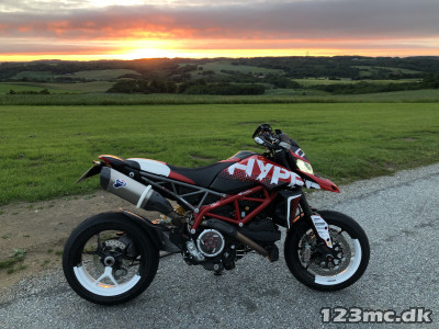 Ducati Hypermotard 950