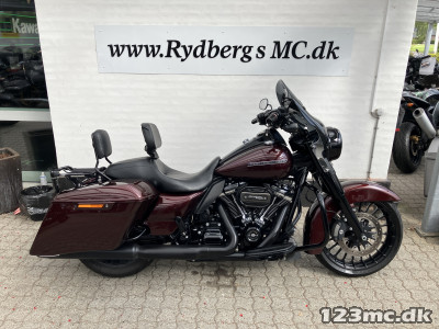Harley-Davidson FLHRXS Road King Special