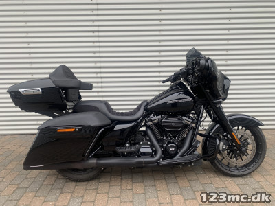 Harley-Davidson FLHXS Street Glide Special HMC Motorcykler. Vi bytter gerne.
