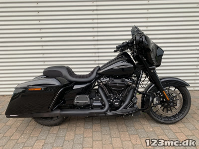 Harley-Davidson FLHXS Street Glide Special HMC Motorcykler. Vi bytter gerne.