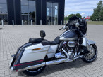 2019 Harley-Davidson FLHXSE CVO Street Glide