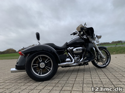 Harley-Davidson FLRT Freewheeler Hmc Motorcykler . Vi bytter gerne.