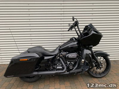 Harley-Davidson FLTRXS Road Glide Special HMC Motorcykler.  Vi bytter gerne.