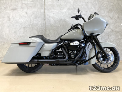 Harley-Davidson FLTRXS Road Glide Special