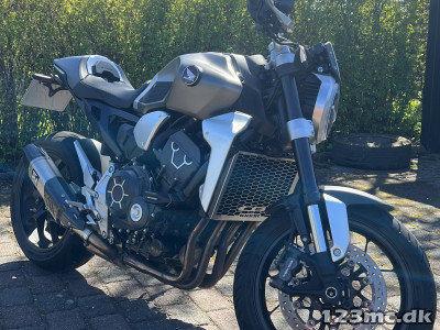 Honda CB 1000 R+