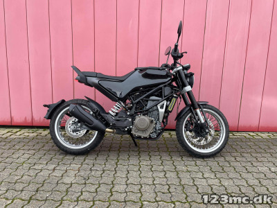 Husqvarna Svartpilen 401