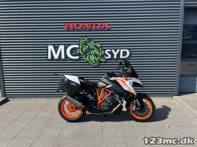 KTM 1290 Super Duke GT