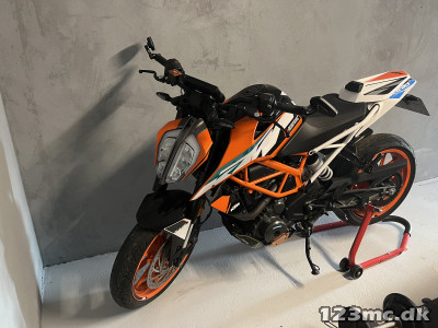 KTM 390 Duke