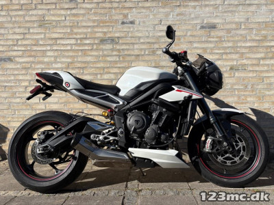 Triumph Street Triple RS
