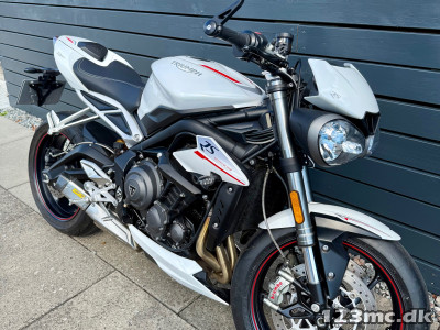 Triumph Street Triple RS