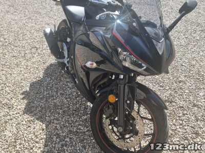 Yamaha YZF R3 Yamaha YZF R3
