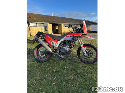 AJP PR7 Adventure 650