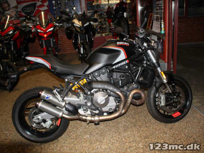 Ducati Monster 821 Stealth