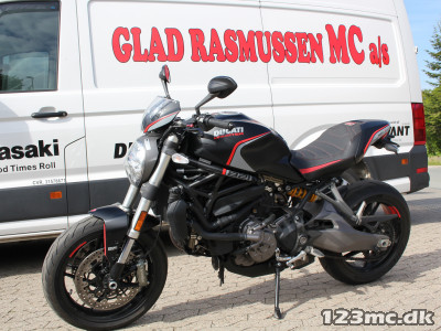 Ducati Monster 821 Stealth