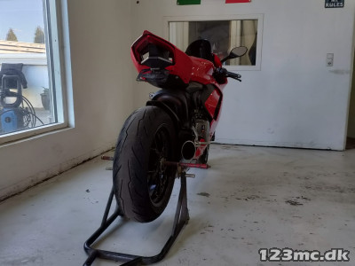 Ducati Panigale V2