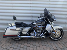 Harley-Davidson FLHXSE CVO Street Glide HMC Motorcykler. Vi bytter gerne. Harley-Davidson FLHXSE CVO Street Glide HMC Motorcykler. Vi bytter gerne.