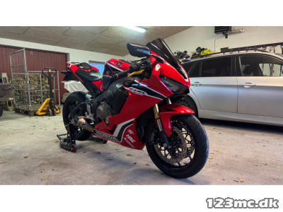 Honda CBR 1000 RR Fireblade