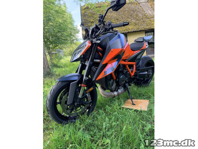 KTM 1290 Super Duke R