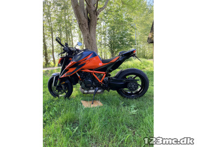 KTM 1290 Super Duke R