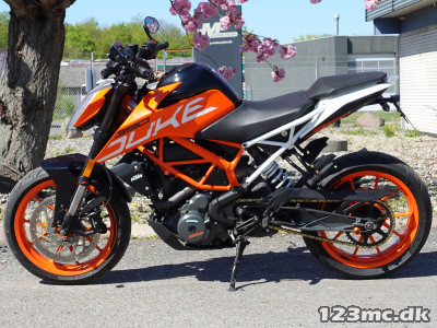 KTM 390 Duke
