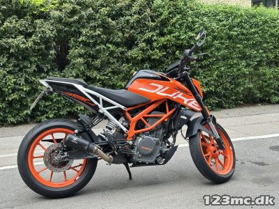 KTM 390 Duke