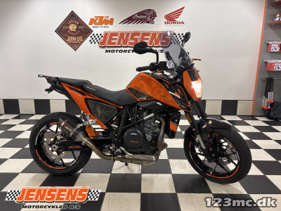 KTM 690 DUKE