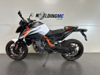 2020 KTM 890 Duke R