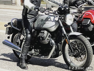 Moto Guzzi V7 III Special