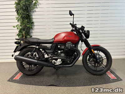 Moto Guzzi V7 III Stone