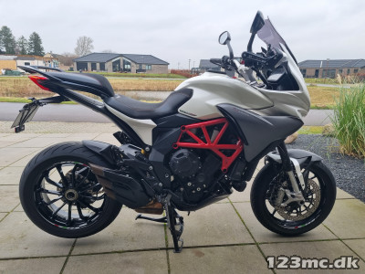MV Agusta Turismo Velose 800 Lusso
