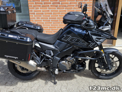 Suzuki DL 1050 V-Strom Suzuki DL 1050 V-Strom