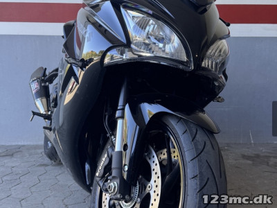 Suzuki GSXS 1000 F
