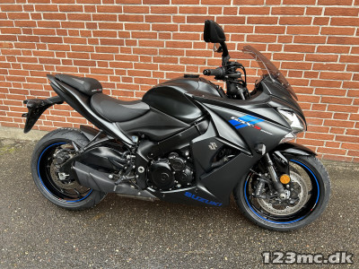 Suzuki GSXS 1000 F