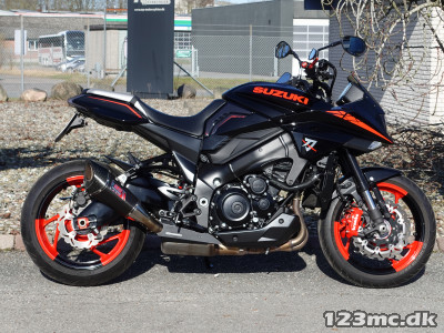 Suzuki GSXS 1000 S Katana