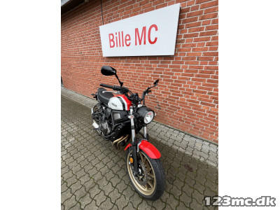 Yamaha XSR 700